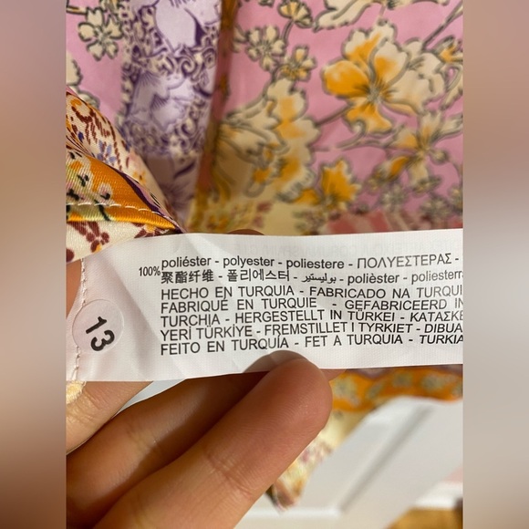 NWT Zara Paisley Floral Buttoned Collared Long Sleeved Blouse Size Large - Picture 9 of 10